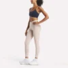 Biustonosz damski Core Strappy Bra – średnie wsparcie