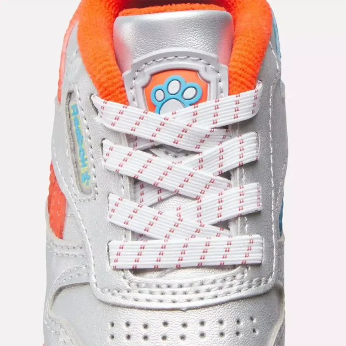 Buty Reebok x Paw Patrol CL Step n’ Flash 2.0 z elastycznymi sznurowadłami – dla niemowląt i małych dzieci Buty Reebok x Paw Patrol CL Step n’ Flash 2.0 z elastycznymi sznurowadłami – dla niemowląt i małych dzieci