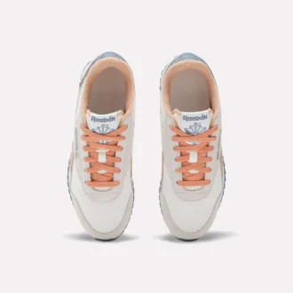 Damskie buty Classic AZ