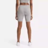 Damskie spodenki rowerowe Reebok Identity Small Logo Cotton Bike Short 7″ Damskie spodenki rowerowe Reebok Identity Small Logo Cotton Bike Short 7″