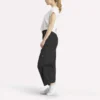Damskie spodnie cargo w stylu studio