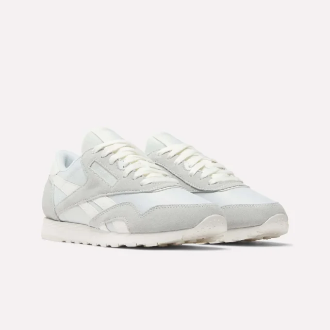 Klasyczne damskie buty nylonowe Klasyczne damskie buty nylonowe