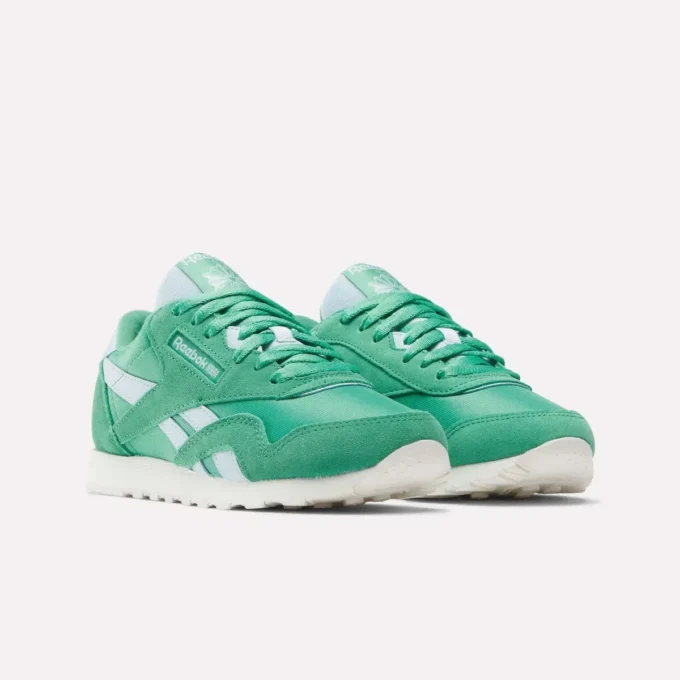 Klasyczne damskie buty nylonowe Klasyczne damskie buty nylonowe