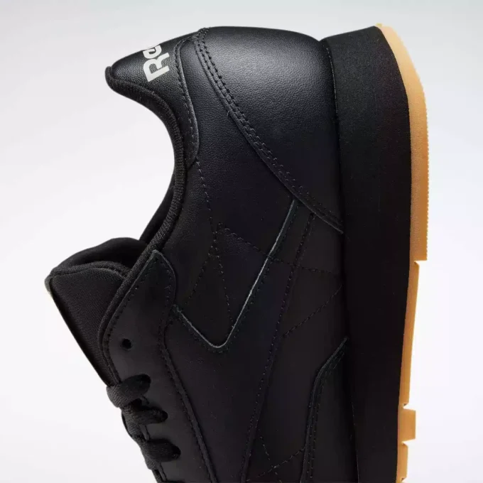 Klasyczne skórzane buty Klasyczne skórzane buty