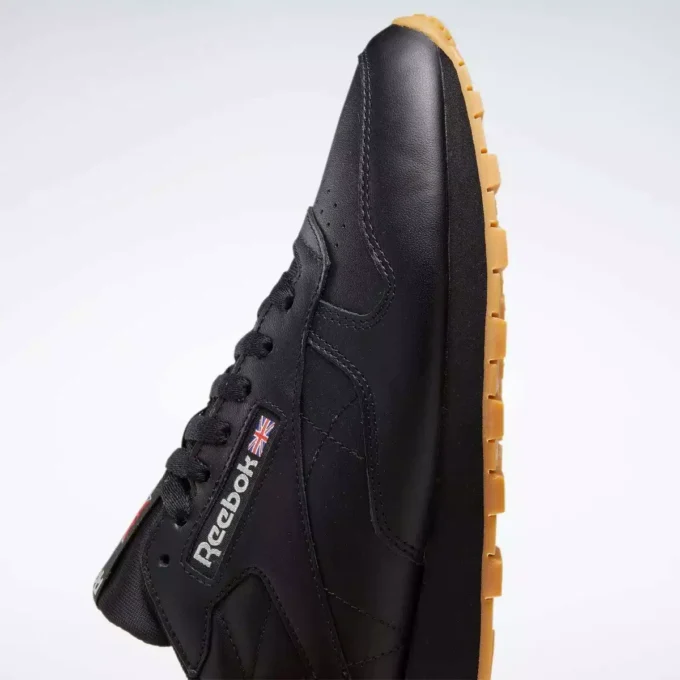 Klasyczne skórzane buty Klasyczne skórzane buty