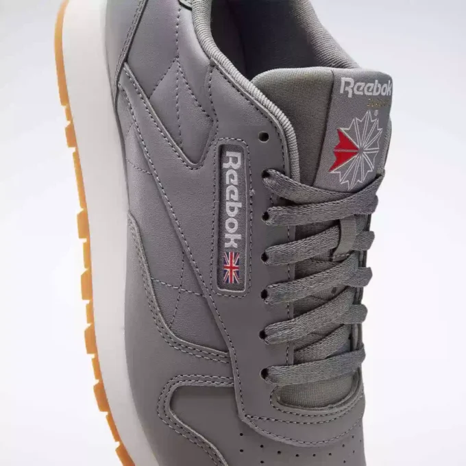 Klasyczne skórzane buty Klasyczne skórzane buty