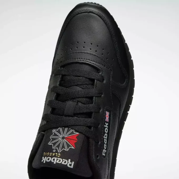 Klasyczne skórzane buty damskie Klasyczne skórzane buty damskie
