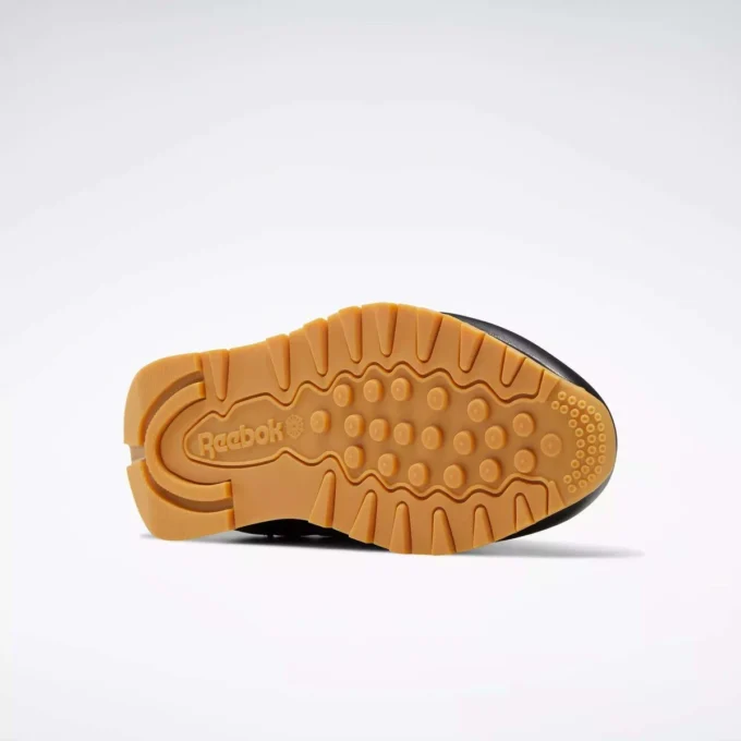 Klasyczne skórzane buty damskie Klasyczne skórzane buty damskie