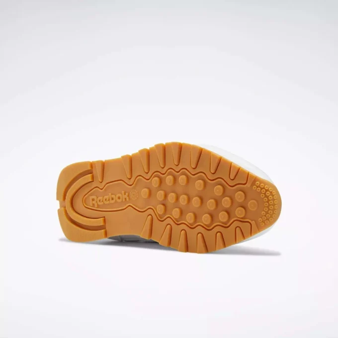 Klasyczne skórzane buty damskie Klasyczne skórzane buty damskie