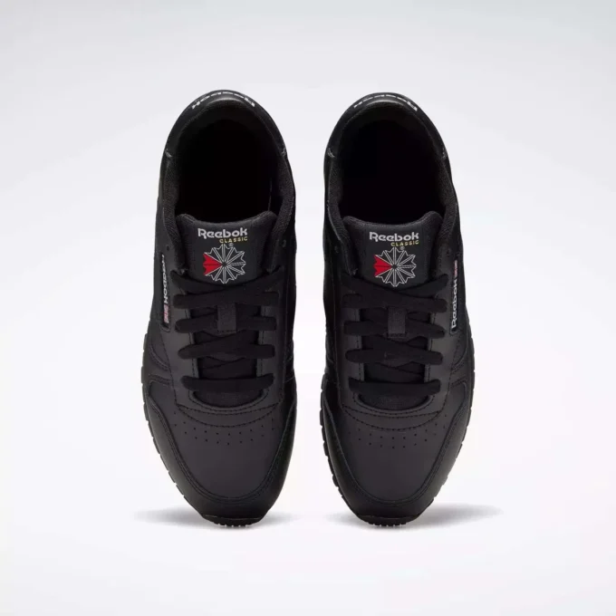 Klasyczne skórzane buty — starsze dzieci Klasyczne skórzane buty — starsze dzieci