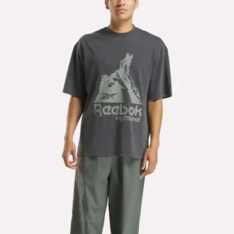 Koszulka z nadrukiem Reebok x MARKET Koszulka z nadrukiem Reebok x MARKET