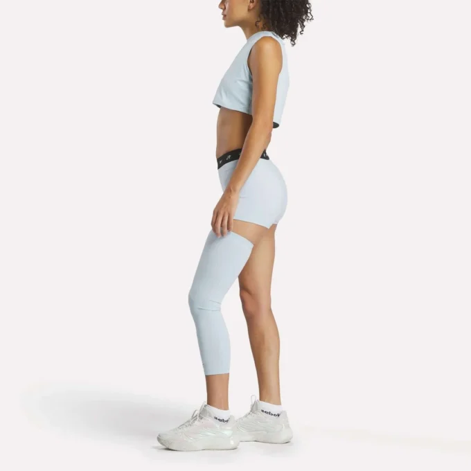 Krótki top Reebok x Angel Reese Krótki top Reebok x Angel Reese