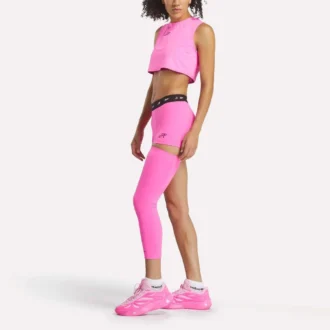 Mini spodenki i rękaw Reebok x Angel Reese Mini spodenki i rękaw Reebok x Angel Reese