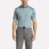 Męska koszulka polo z krótkim rękawem i charakterystycznym logo Vector Męska koszulka polo z krótkim rękawem i charakterystycznym logo Vector
