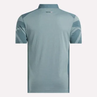 Męska koszulka polo z krótkim rękawem i charakterystycznym logo Vector Męska koszulka polo z krótkim rękawem i charakterystycznym logo Vector