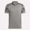 Męska koszulka polo z krótkim rękawem i charakterystycznym logo Vector Męska koszulka polo z krótkim rękawem i charakterystycznym logo Vector